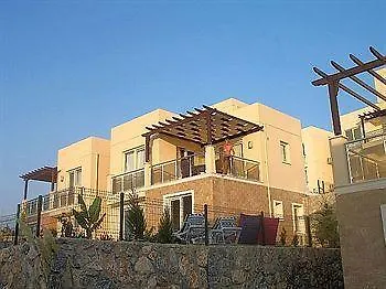 Otel Royal Heights Apartments Boğaziçi